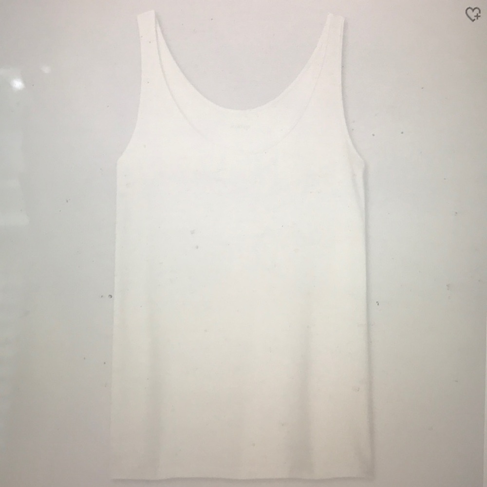 NWT Uniqlo Airism Sleeveless Top in White